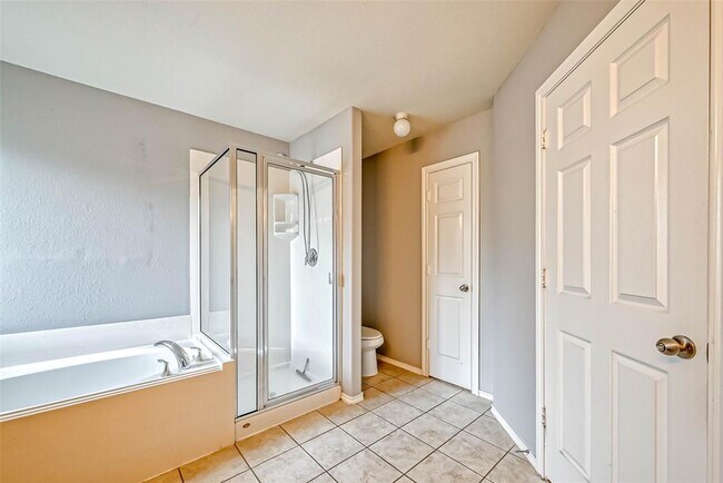 6725 Strawberry Brook Ln in Dickinson, TX - Building Photo - Building Photo