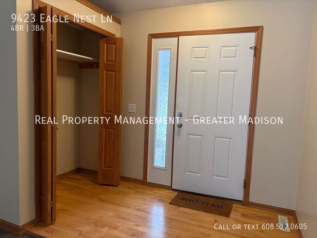 9423 Eagle Nest Ln in Middleton, WI - Building Photo - Building Photo