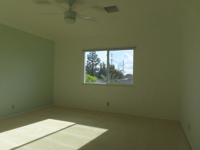 830 E Tularosa Ave in Orange, CA - Building Photo - Building Photo