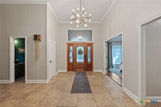 1010 Brookhollow Cir in Salado, TX - Foto de edificio - Building Photo