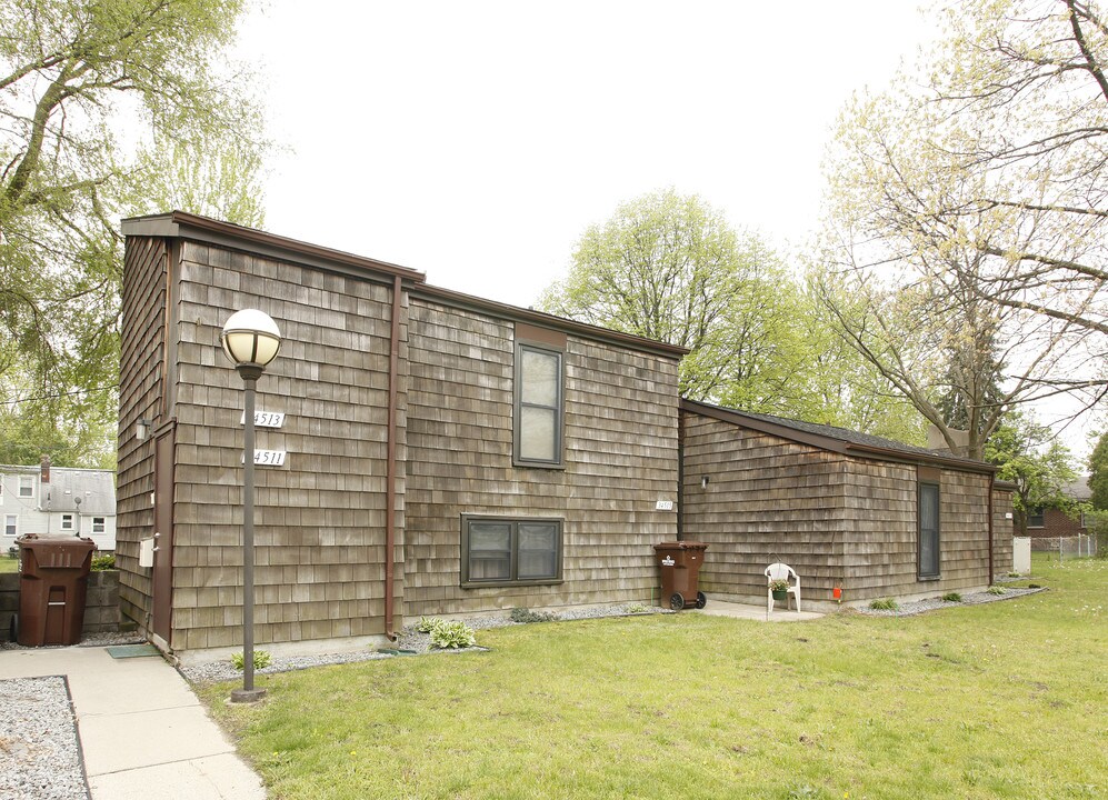 34511-34537 Glenwood Rd in Wayne, MI - Building Photo