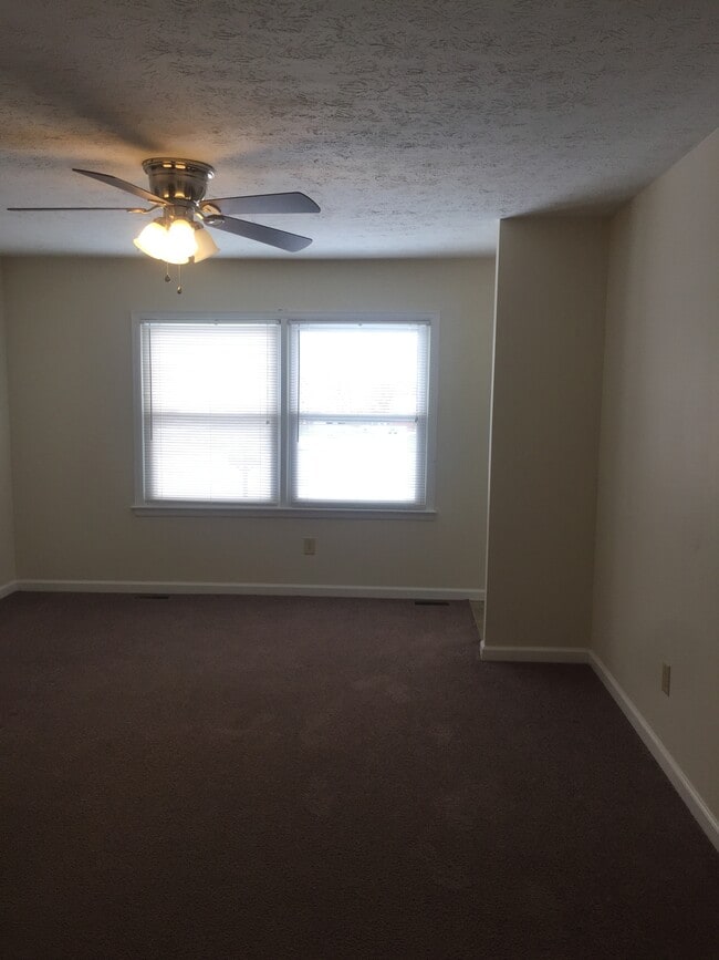 24 White Cir in Winchester, KY - Building Photo - Building Photo