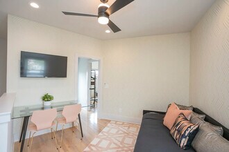 1700 19th Ave S in Nashville, TN - Building Photo - Building Photo