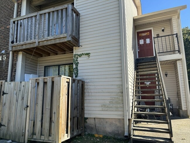 property at 3615 N Crestview Dr NW