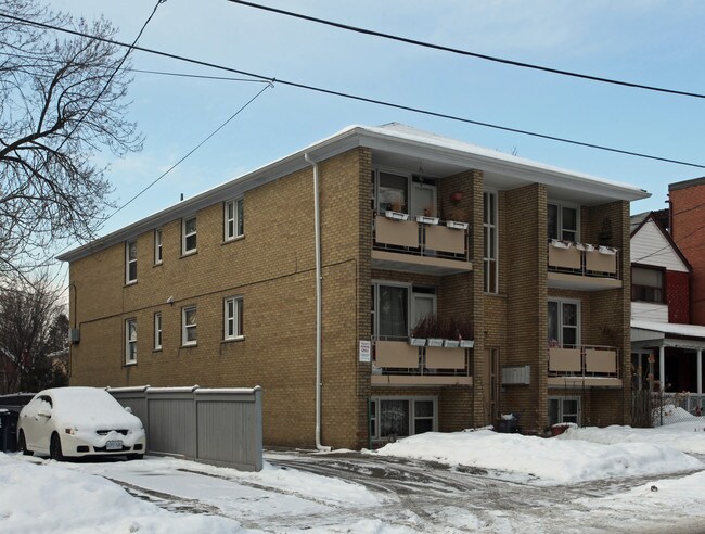 20 Louisa St