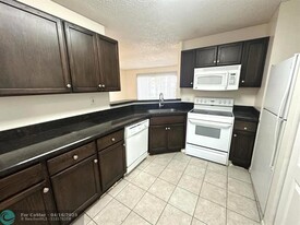 3469 NW 44th St in Lauderdale Lakes, FL - Building Photo