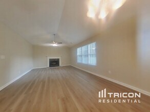 3010 Lake Park Ct in Acworth, GA - Foto de edificio - Building Photo