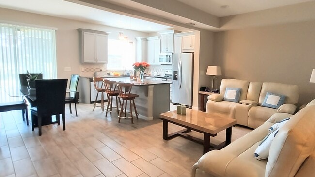 5037 Skyview Ln, Unit Lakewood Ranch Skyview Ln