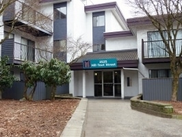 Pinetree Apartments in Abbotsford, BC - Building Photo