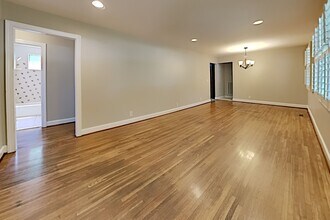 534 Whispering Hills Dr in Nashville, TN - Building Photo - Building Photo