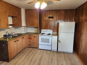 1240 N 9th St in Manitowoc, WI - Building Photo - Building Photo