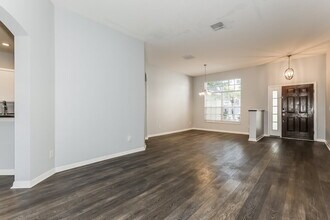812 Hickory Glen Dr in Seffner, FL - Building Photo - Building Photo