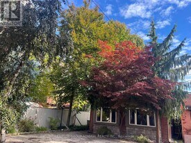 335 Palmerston Blvd in Toronto, ON - Building Photo