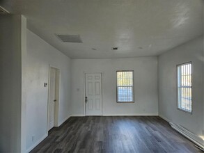 2608 Winbern St in Houston, TX - Building Photo - Building Photo