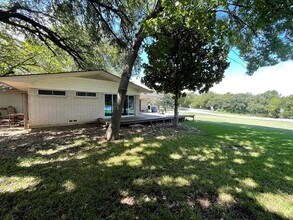 1864 Chris Craft Dr in Grapevine, TX - Building Photo - Building Photo