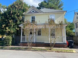 200 S Elliott St in Elizabeth City, NC - Building Photo