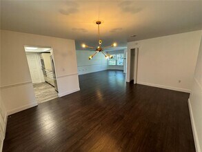 5246 Royal Oak Dr in Fruitland Park, FL - Building Photo - Building Photo