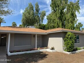 7016 N 10th Pl in Phoenix, AZ - Building Photo - Building Photo