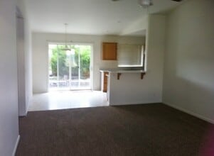 401 Parkchester Dr in Spring Creek, NV - Building Photo - Building Photo