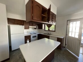 1011 W Denver Ave, Unit 1011B in Gunnison, CO - Building Photo - Building Photo