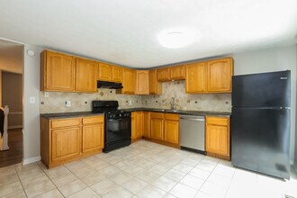 3207 Sunderland Dr SW in Snellville, GA - Building Photo - Building Photo
