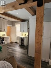 16 Cedar Ave in Hamilton, ON - Building Photo - Building Photo