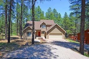 2989 Kona Trail in Flagstaff, AZ - Building Photo