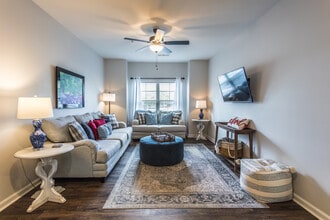 Taylor Bend in Oxford, MS - Building Photo - Interior Photo