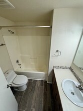 3143 Lupine St in West Richland, WA - Building Photo - Building Photo