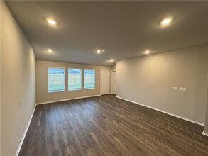 6505 NW Vandergriff St in Bentonville, AR - Building Photo - Building Photo