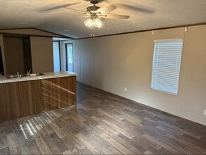 202 Austin St in Brazoria, TX - Building Photo - Building Photo
