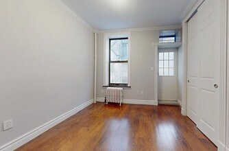 East 25th Street in New York, NY - Building Photo - Building Photo
