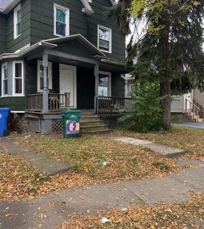 property at 37 Ferndale Crescent