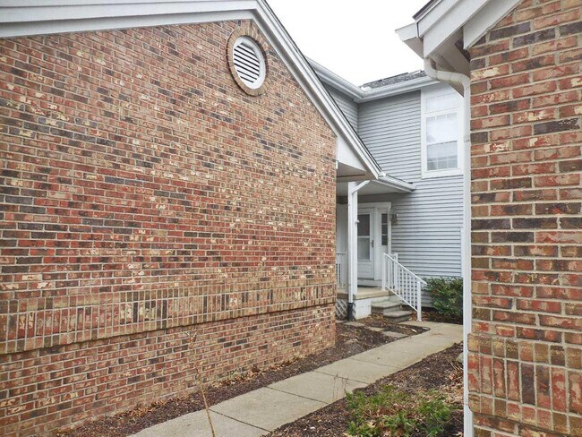 4314 Hillside Dr in Ann Arbor, MI - Building Photo - Building Photo