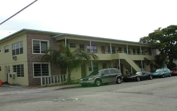 240 85th St in Miami Beach, FL - Building Photo - Building Photo