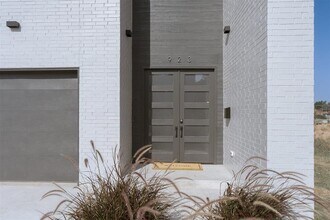 923 N Francis Ave in Oklahoma City, OK - Building Photo - Building Photo