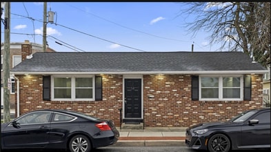 14 N Broadway in Gloucester City, NJ - Foto de edificio - Building Photo