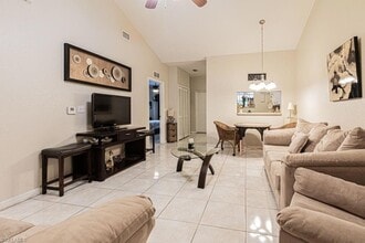 8416 Bernwood Cove Loop in Ft. Myers, FL - Building Photo - Building Photo