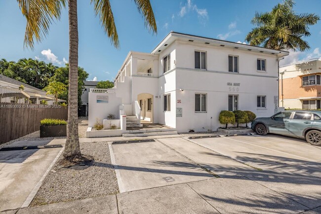 550 NE 82nd Terrace in Miami, FL - Building Photo - Building Photo