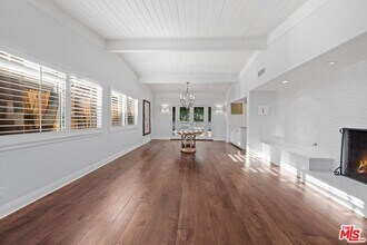 16907 Dulce Ynez Ln in Los Angeles, CA - Building Photo - Building Photo