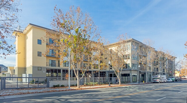Neo on First in San Jose, CA - Foto de edificio - Building Photo