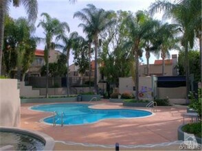 1109 Tivoli Ln in Simi Valley, CA - Building Photo - Building Photo