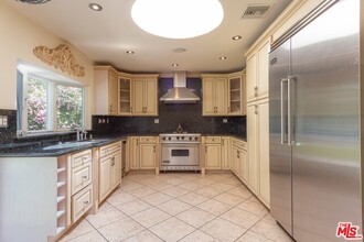 2711 Casiano Rd in Los Angeles, CA - Building Photo - Building Photo