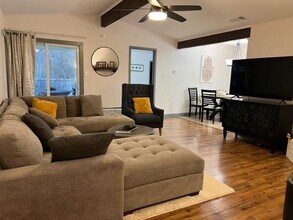 2302 Berkett Dr in Austin, TX - Building Photo - Building Photo