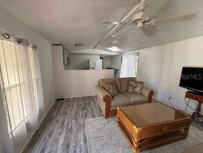 605 Sunnyside Dr in Wildwood, FL - Building Photo - Building Photo