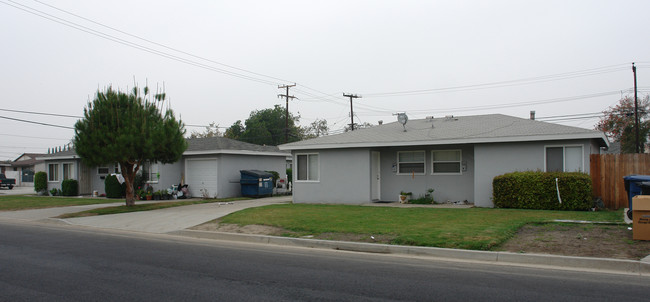 14342-14346 Cedarwood St in Westminster, CA - Building Photo - Building Photo