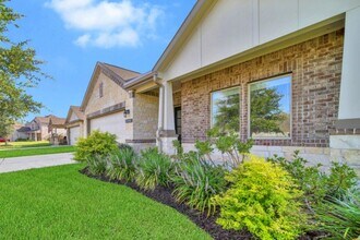 2442 Wembley Way in Rosenberg, TX - Building Photo - Building Photo