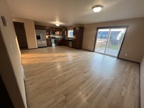 3314 8th St W in West Fargo, ND - Building Photo - Building Photo
