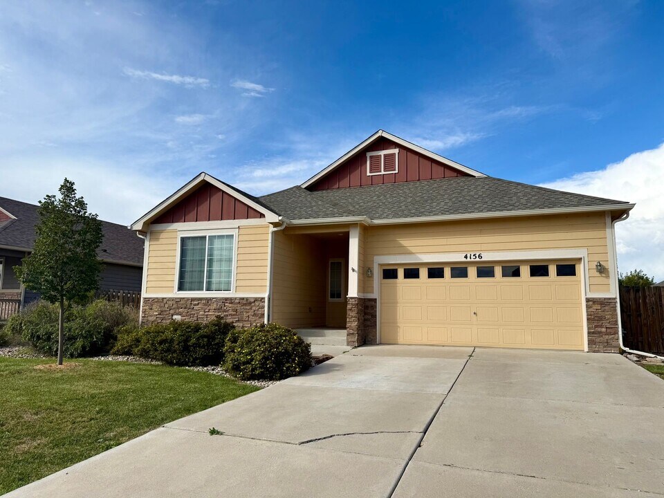 4156 Cypress Ridge Ln in Wellington, CO - Foto de edificio