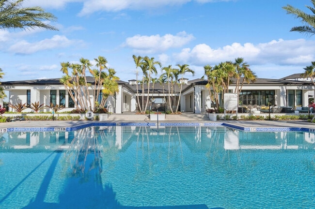 Ascend Nona West in Orlando, FL - Building Photo - Building Photo